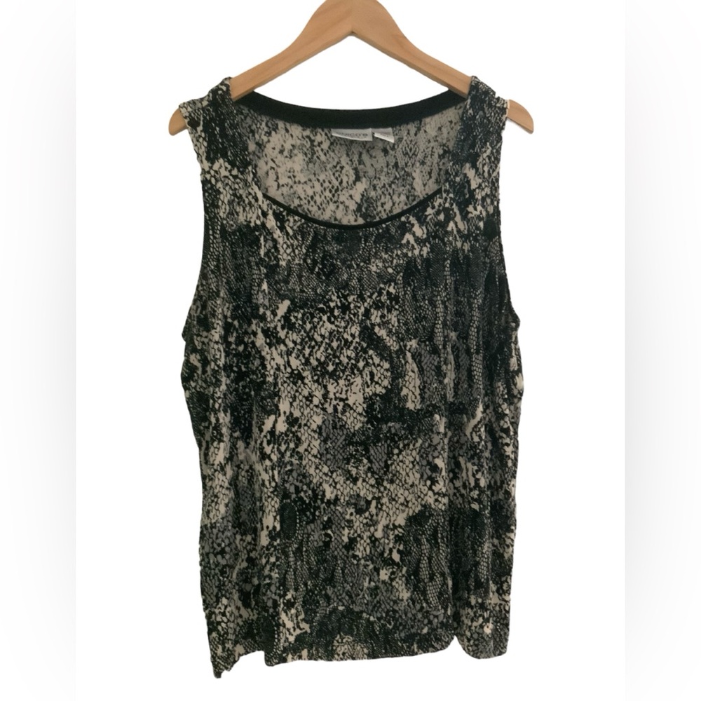 Chico's - Size 3-Travelers Black & White Stretchy Sleeveless Tank Top Blouse